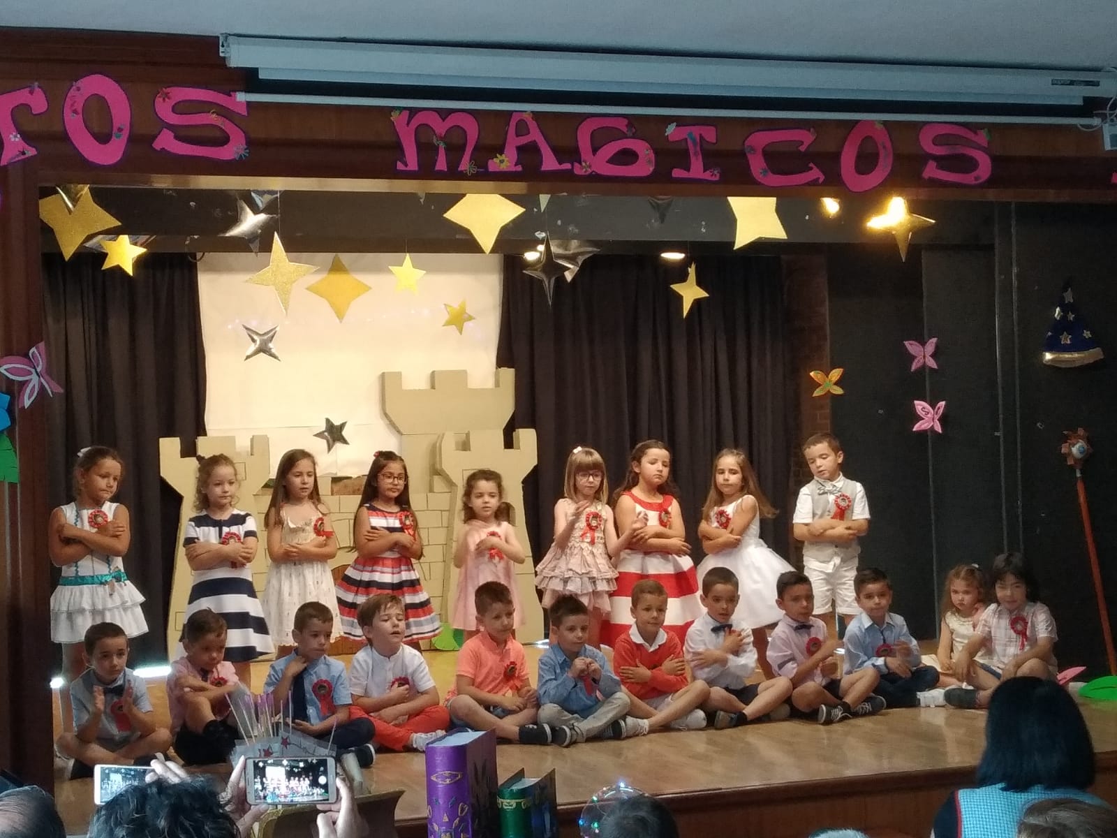 Lee más sobre el artículo «ESTOS AÑOS MÁGICOS», festival fin de curso en Infantil